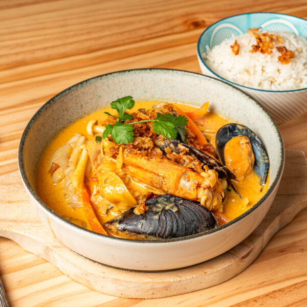 Curry de marisco con arroz – Cơm cà ri hải sản