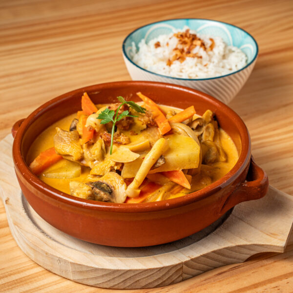 Curry de pollo con arroz – Cơm cà ri gà