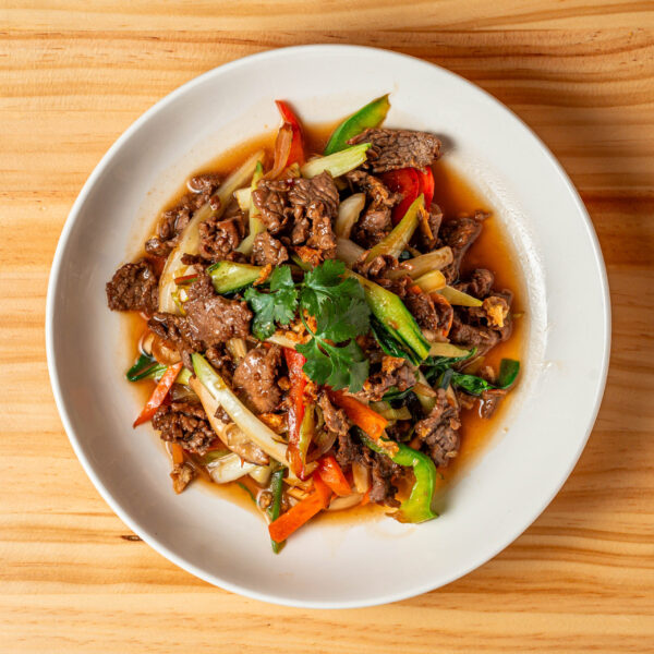 Verduras al wok con ternera – Rau Xào Bò